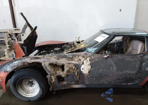 1981 Chevrolet Corvette z USA, uszkodzony, nr VIN 1G1AY8760B5105545